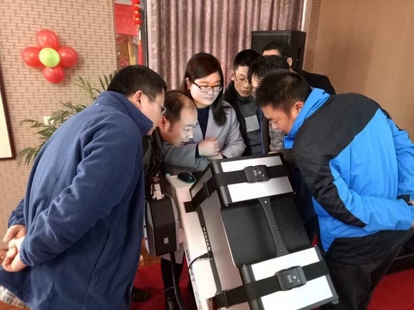 CX-9900移動式直讀光譜儀現(xiàn)場演示 CX-9900移動式直讀光譜儀現(xiàn)場演示