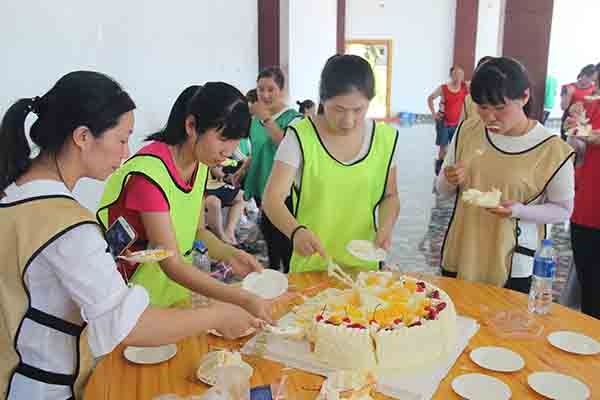 為6、7月生日員工慶生