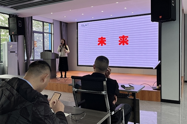 銷售經(jīng)理顧惠惠 銷售經(jīng)理顧惠惠